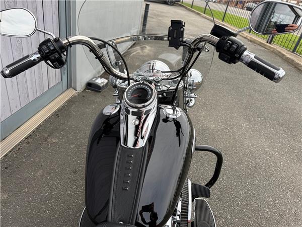 2022 HARLEY-DAVIDSON SOFTAIL FLHCS HERITAGE CLASSIC 114