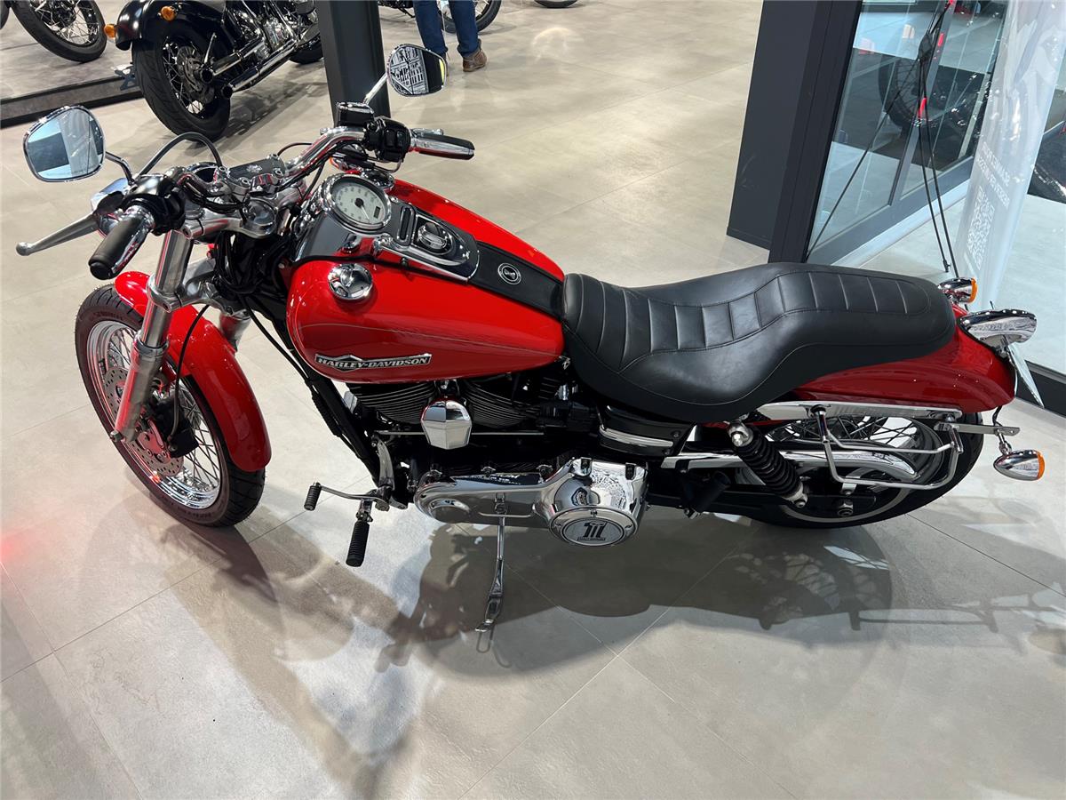 2011 HARLEY-DAVIDSON SUPER GLIDE