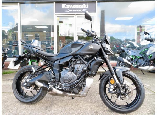 YAMAHA MT-07