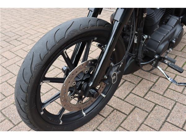 2017 HARLEY-DAVIDSON SPORTSTER XL883N IRON
