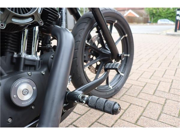 2017 HARLEY-DAVIDSON SPORTSTER XL883N IRON