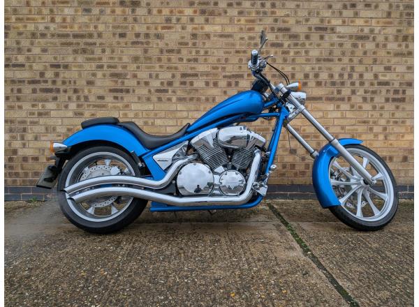 2012 Honda VT 1300 CXA BLUE