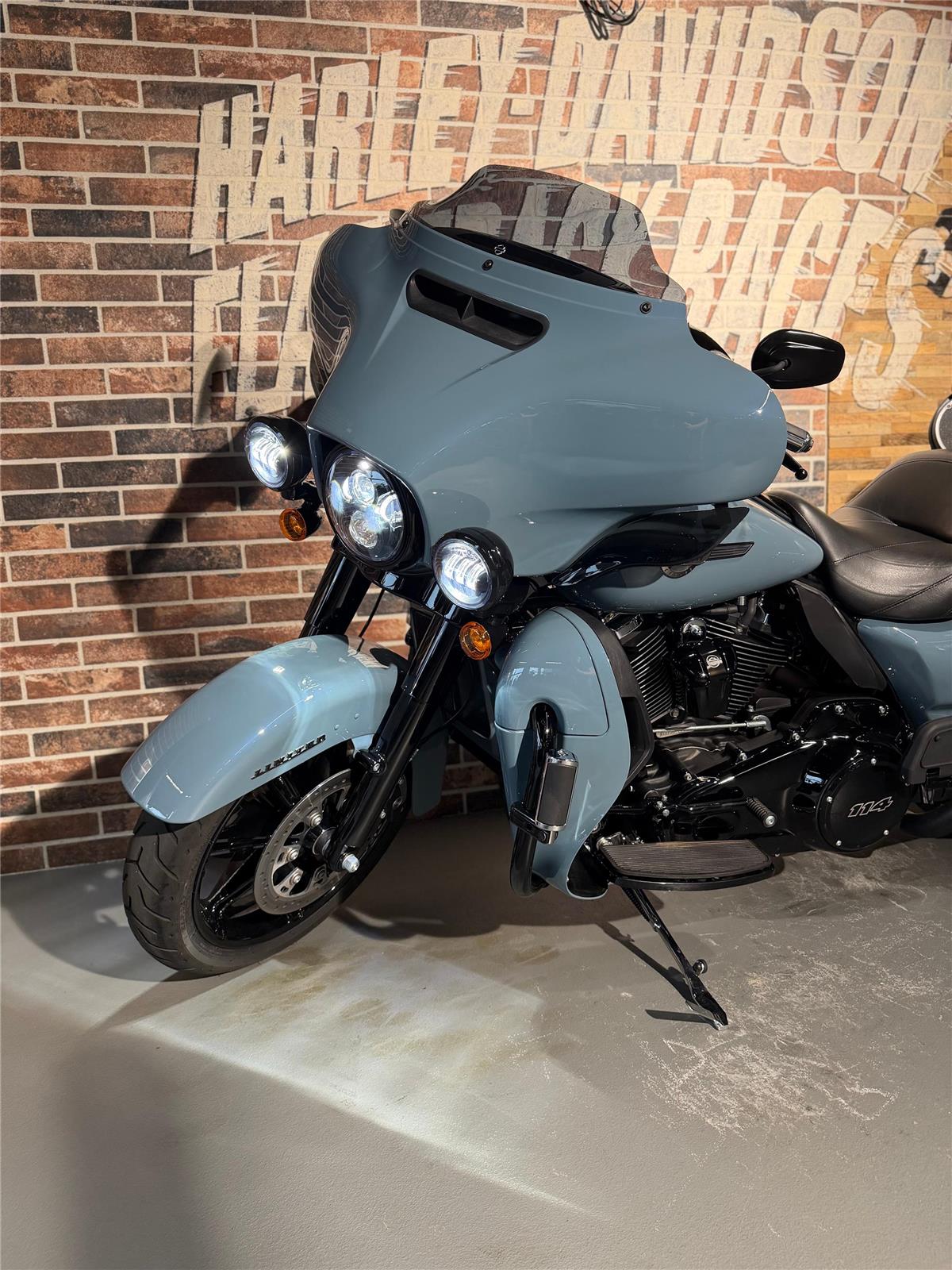 2024 harley-davidson FLHTK Electra Glide Ultra Limited Black Finish114