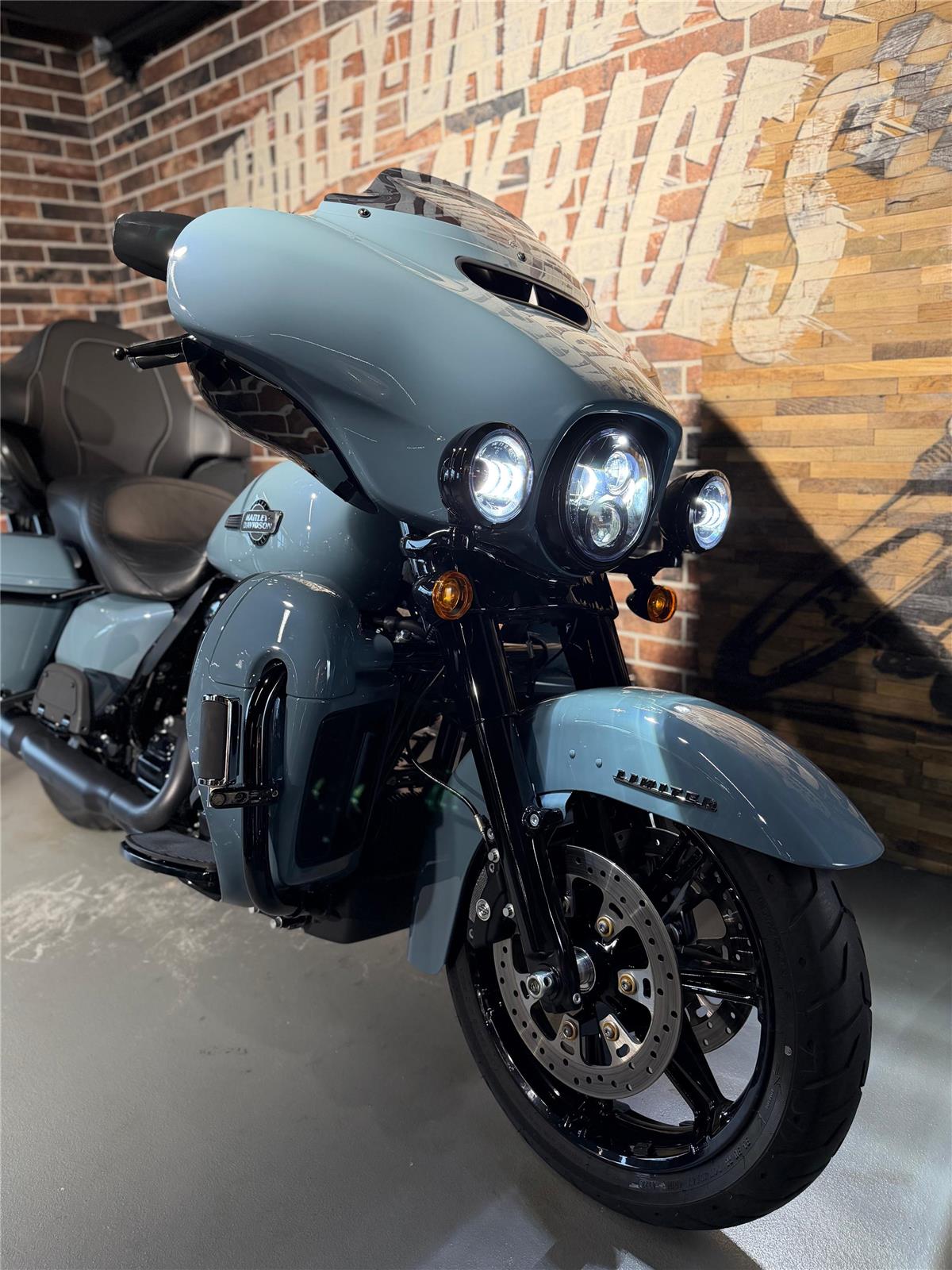 2024 harley-davidson FLHTK Electra Glide Ultra Limited Black Finish114