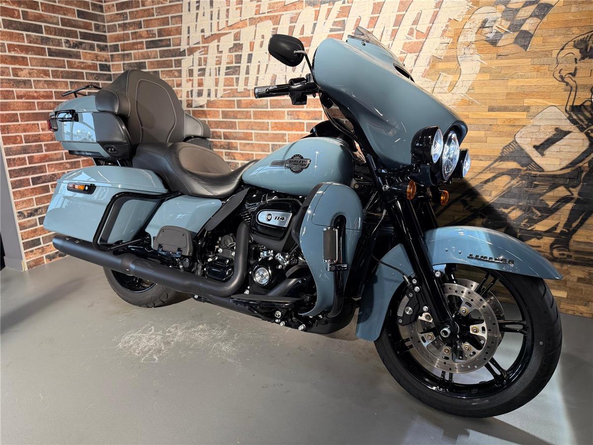 2024 harley-davidson FLHTK Electra Glide Ultra Limited Black Finish114