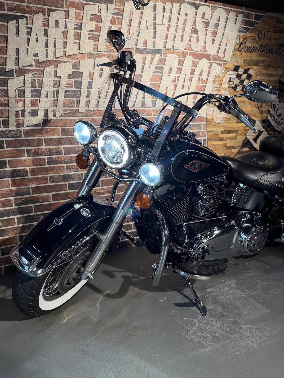 2014 harley-davidson FLSTC Softail Heritage Classic ABS (35KW possible)