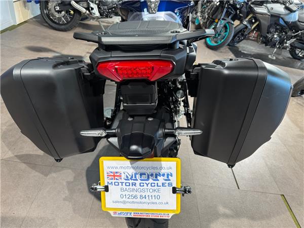 2025 YAMAHA TRACER 9 GT Y-AMT