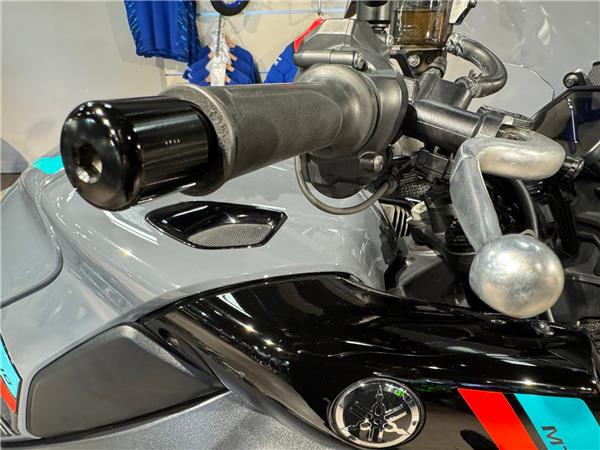 2023 YAMAHA MT-10