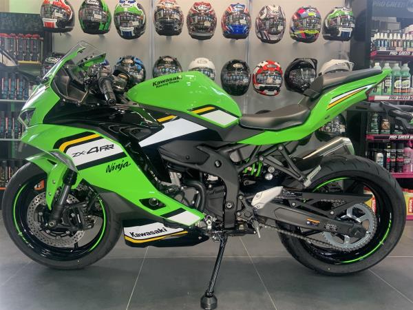 2025 KAWASAKI ZX4RR IN LIME GREEN 0% FINANCE AVAILABLE