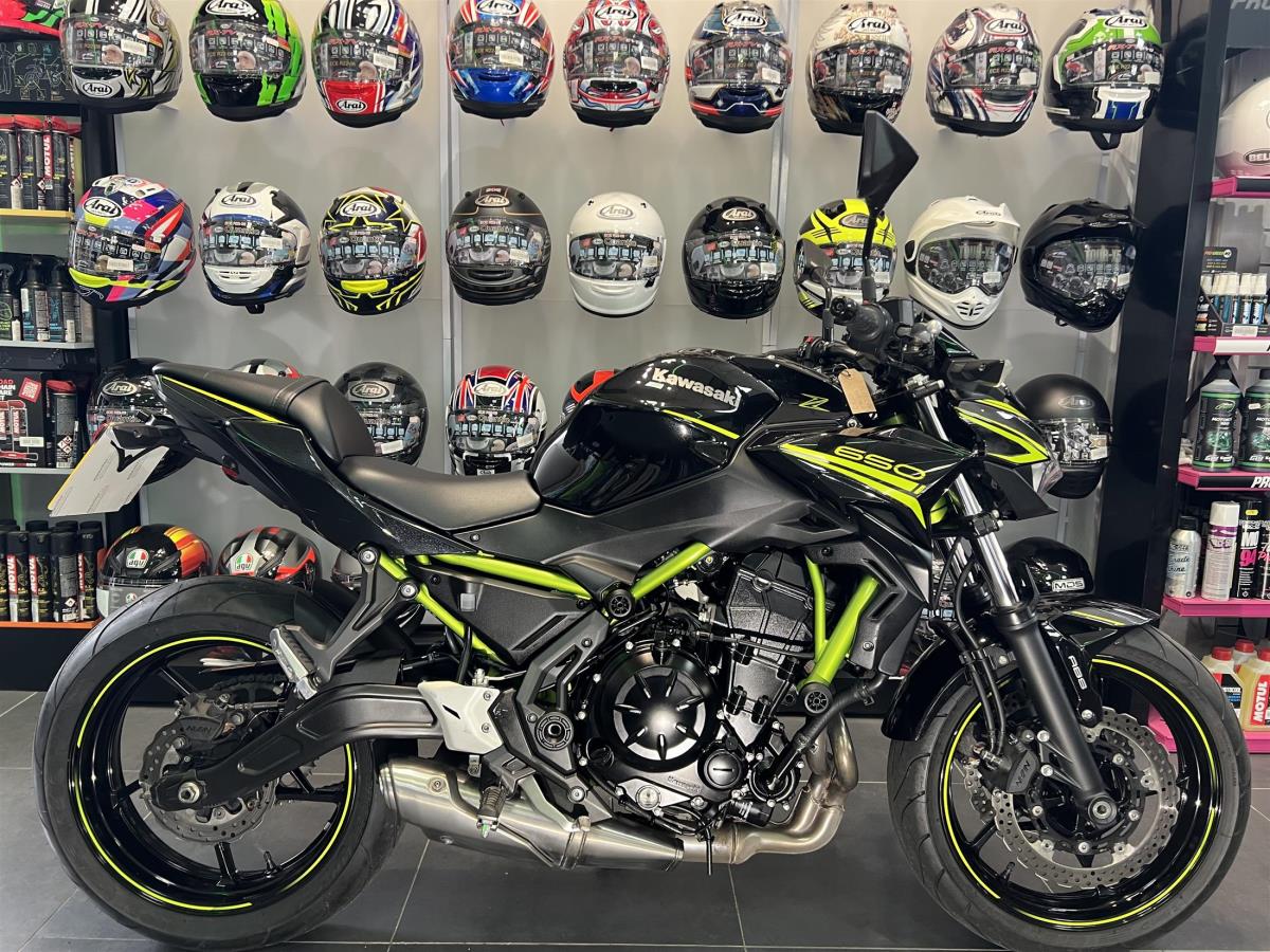 Main image of 2020 KAWASAKI Z650 IN METALLIC SPARK BLACK