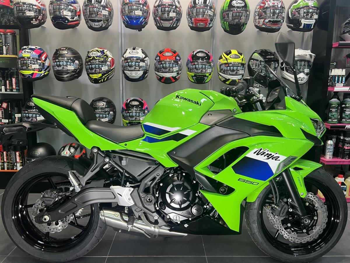 Main image of 2026 KAWASAKI NINJA 650 IN LIME GREEN