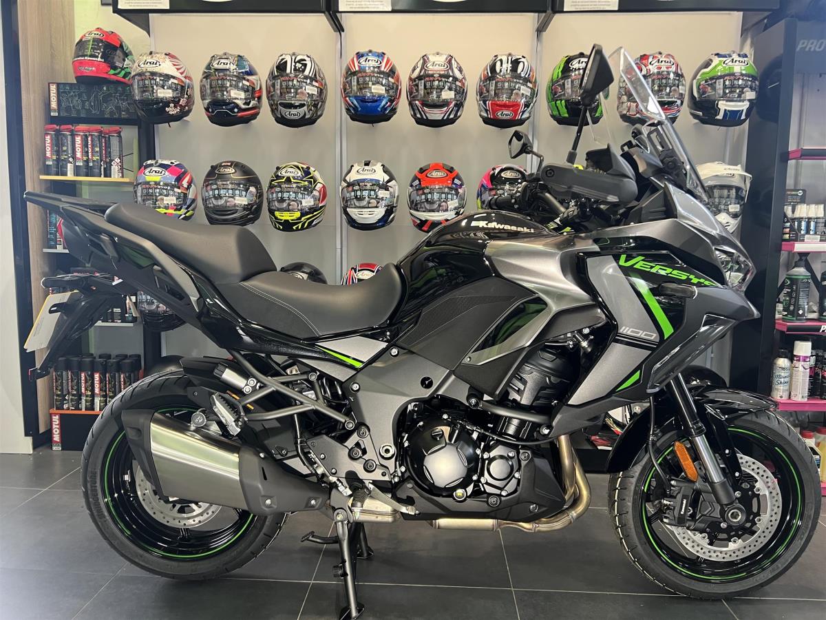 Main image of 2025 KAWASAKI VERSYS 1100S EX DEMO SAVE £828