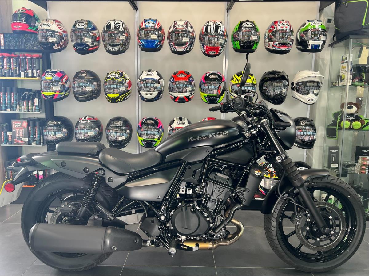 Main image of 2024 KAWASAKI ELIMINATOR SE WITH ONLY 1196 MILES