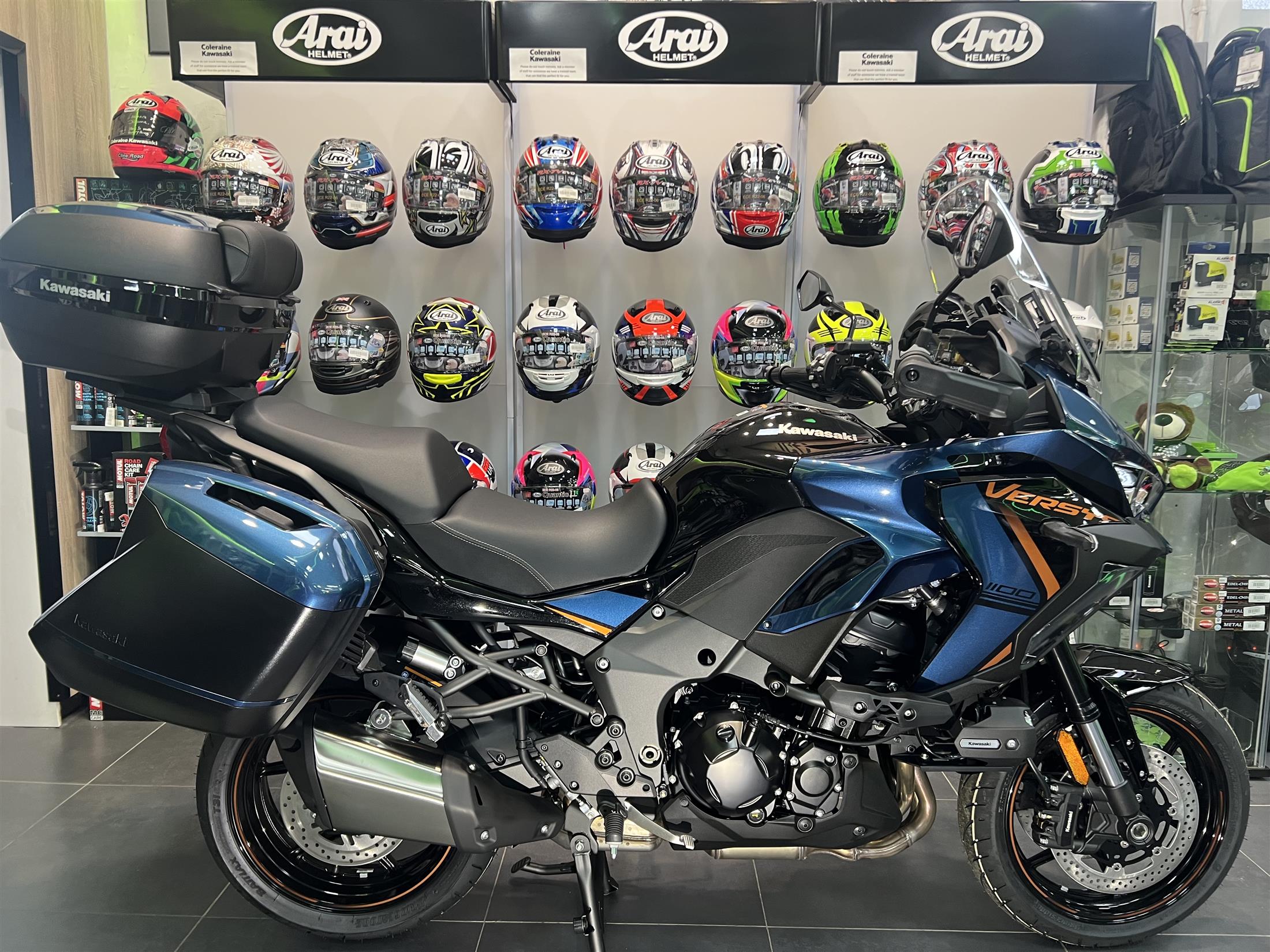 2026 KAWASAKI VERSYS 1100S GRAND TOURER IN METALLIC DEEP BLUE