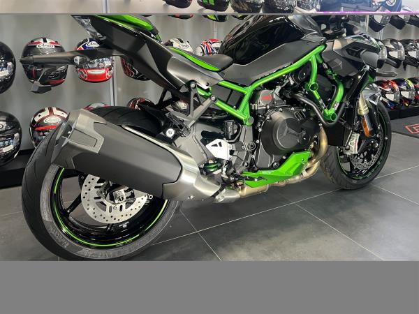 Thumbnail 3 of SAVE £1978 UNREGISTERED KAWASAKI ZH2 SE