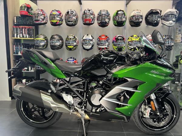 Thumbnail 1 of UNREGISTERED KAWASAKI H2 SX SE SAVE £3828