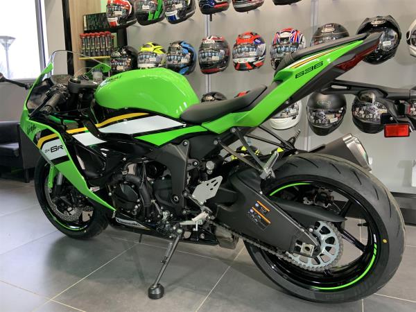 Thumbnail 2 of UNREGISTERED KAWASAKI NINJA ZX6R SAVE £582