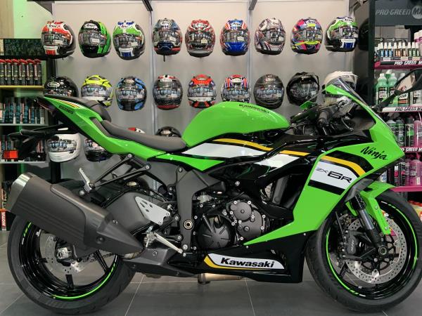 Thumbnail 1 of UNREGISTERED KAWASAKI NINJA ZX6R SAVE £582