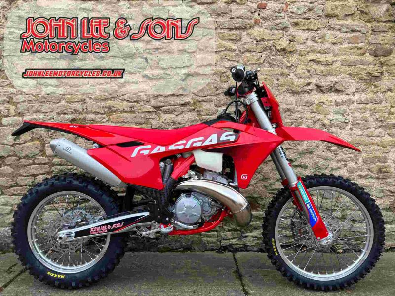New Gas-Gas EC300 2T 2024 Â£1000.00 DISCOUNT RED