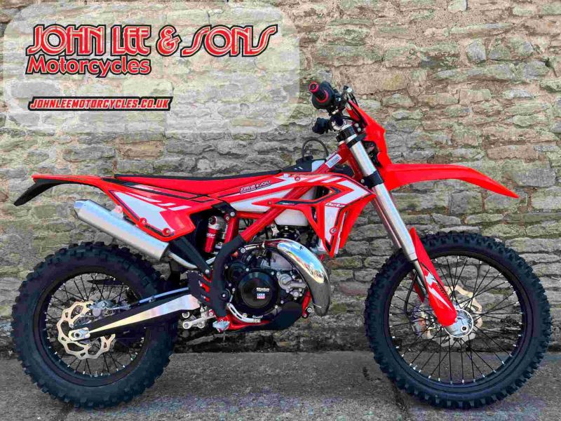 New Beta X-TRAINER 300CC 2024 SPECIAL OFFER RED