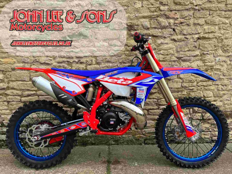 New Beta RX300 2T 2024 RED/BLUE