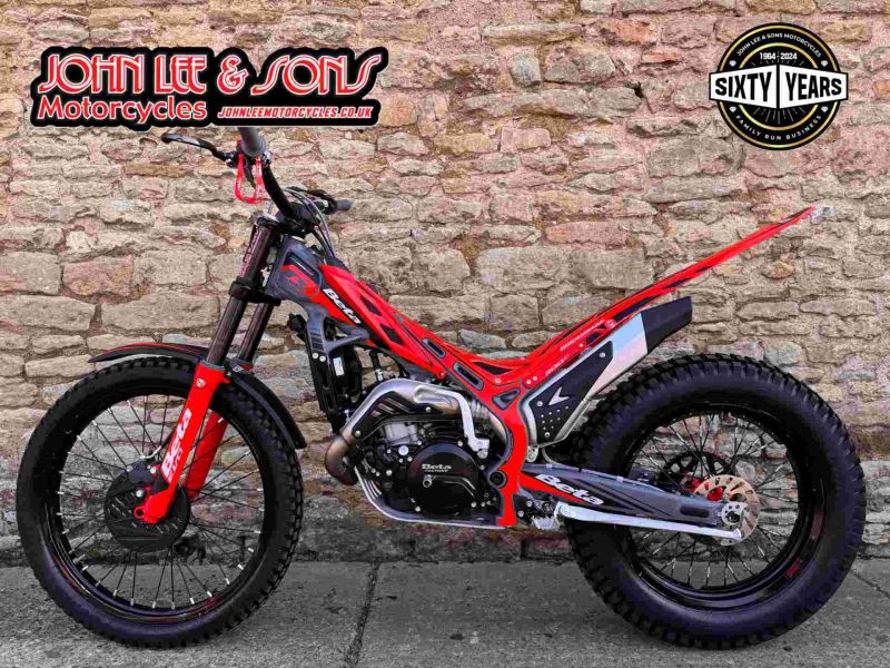 2025 Beta EVO 300CC 2025 RED/GREY