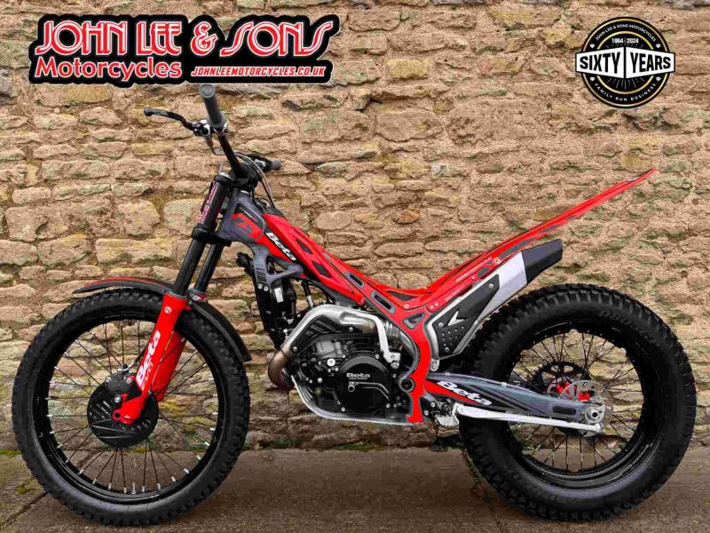 2025 Beta EVO 300CC 2025 RED/GREY