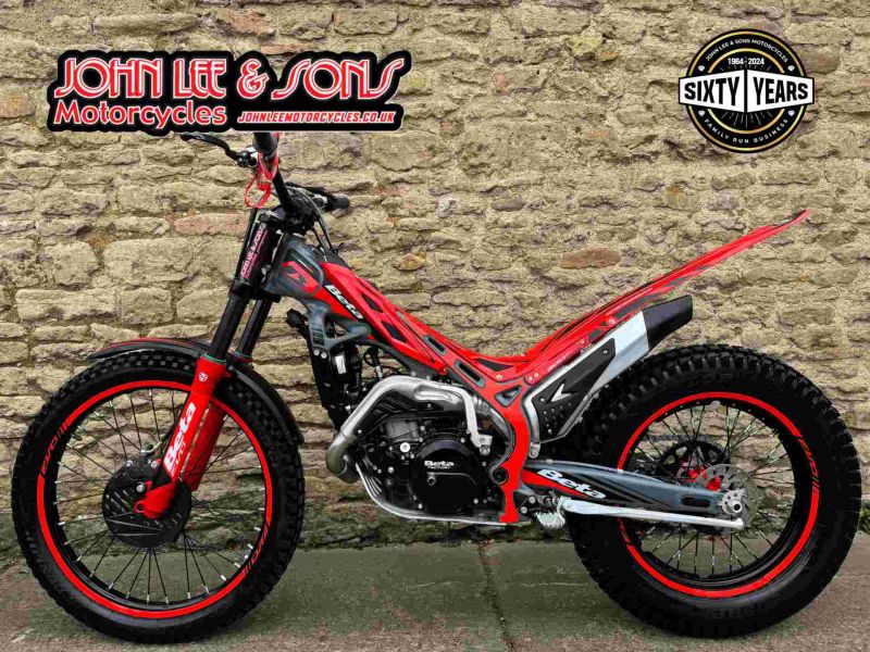 New EVO 300CC 2025 GREY/RED