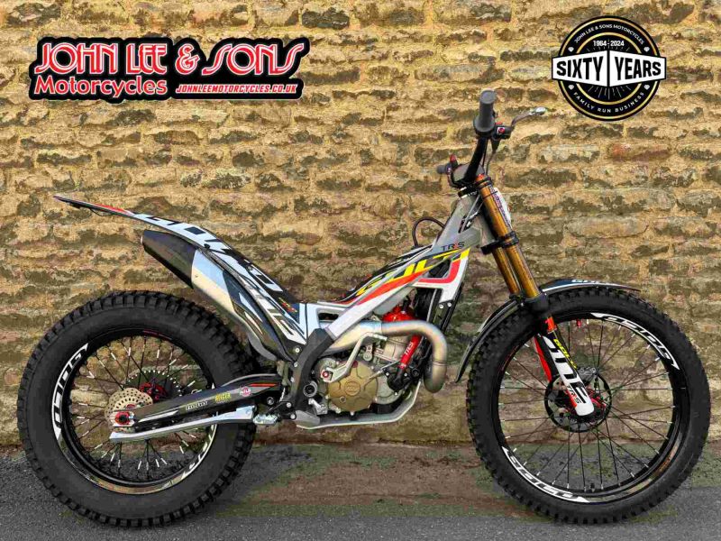 New TRS ONE-RR FI 300CC GOLD EDITION 2025 GREY