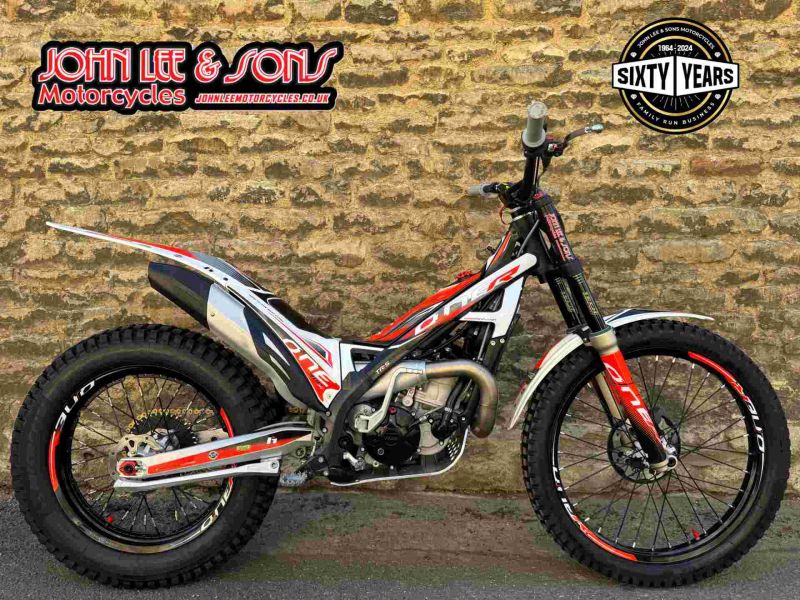 2023 TRS ONE-R 300CC 2024 BLACK