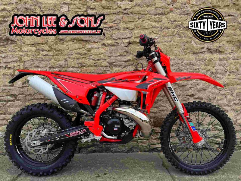 New Beta RR300 2T X-PRO 2026 RED