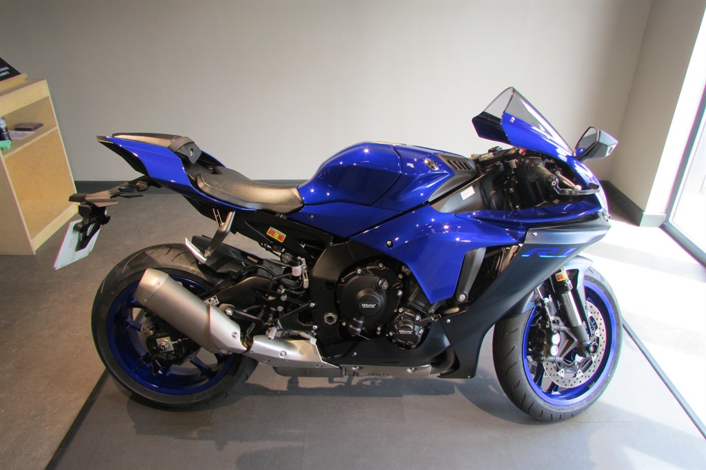 Yamaha R1