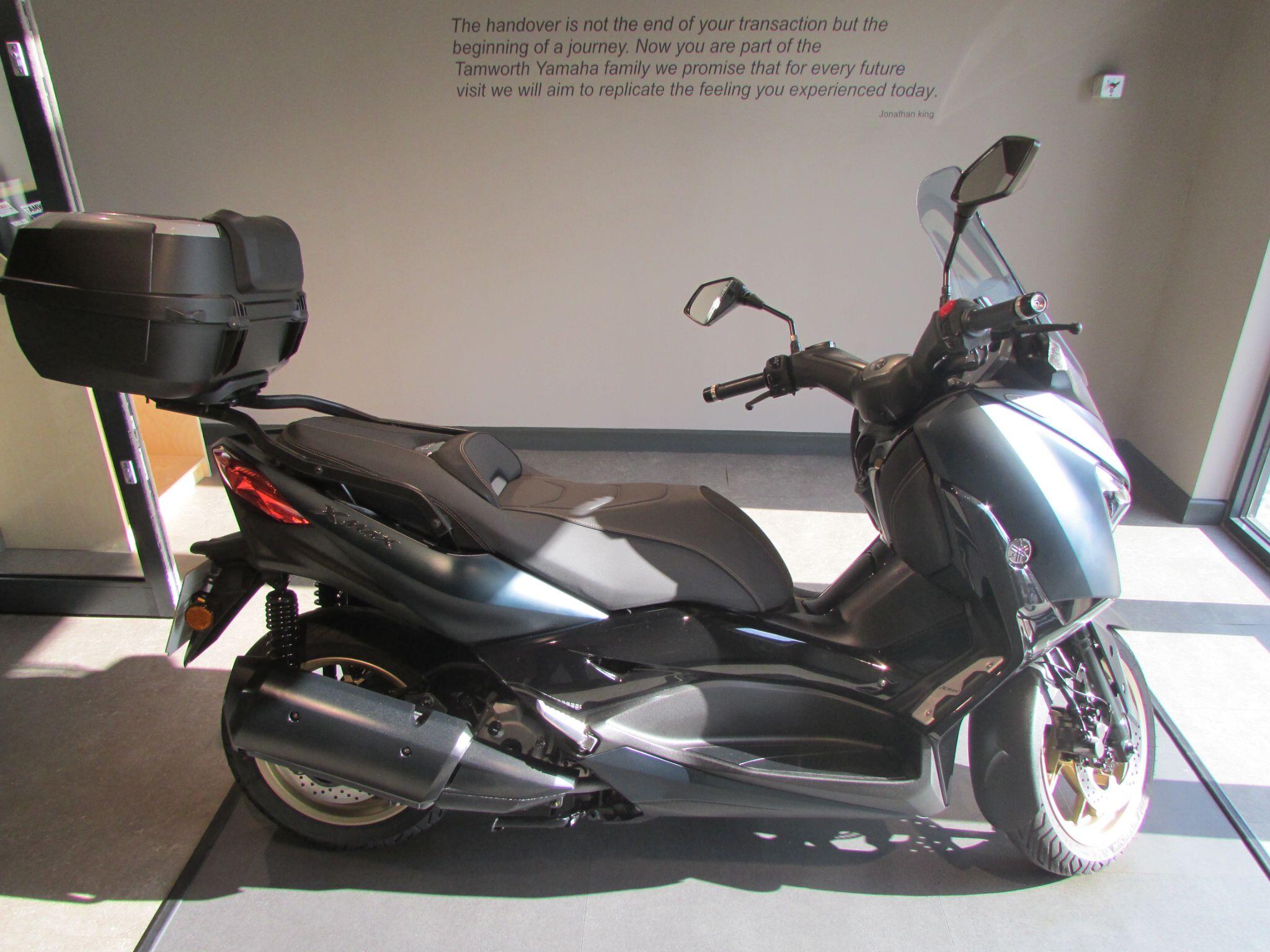 2023 Yamaha XMAX 300
