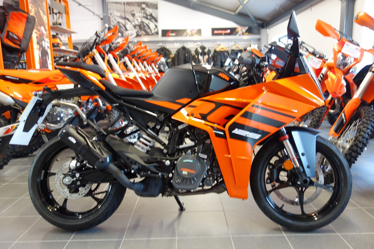RC 125