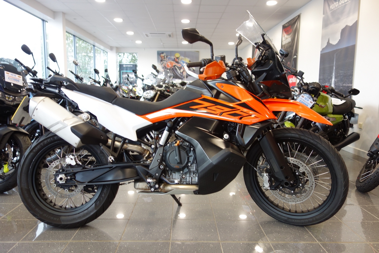 790 Adventure (19 MY)