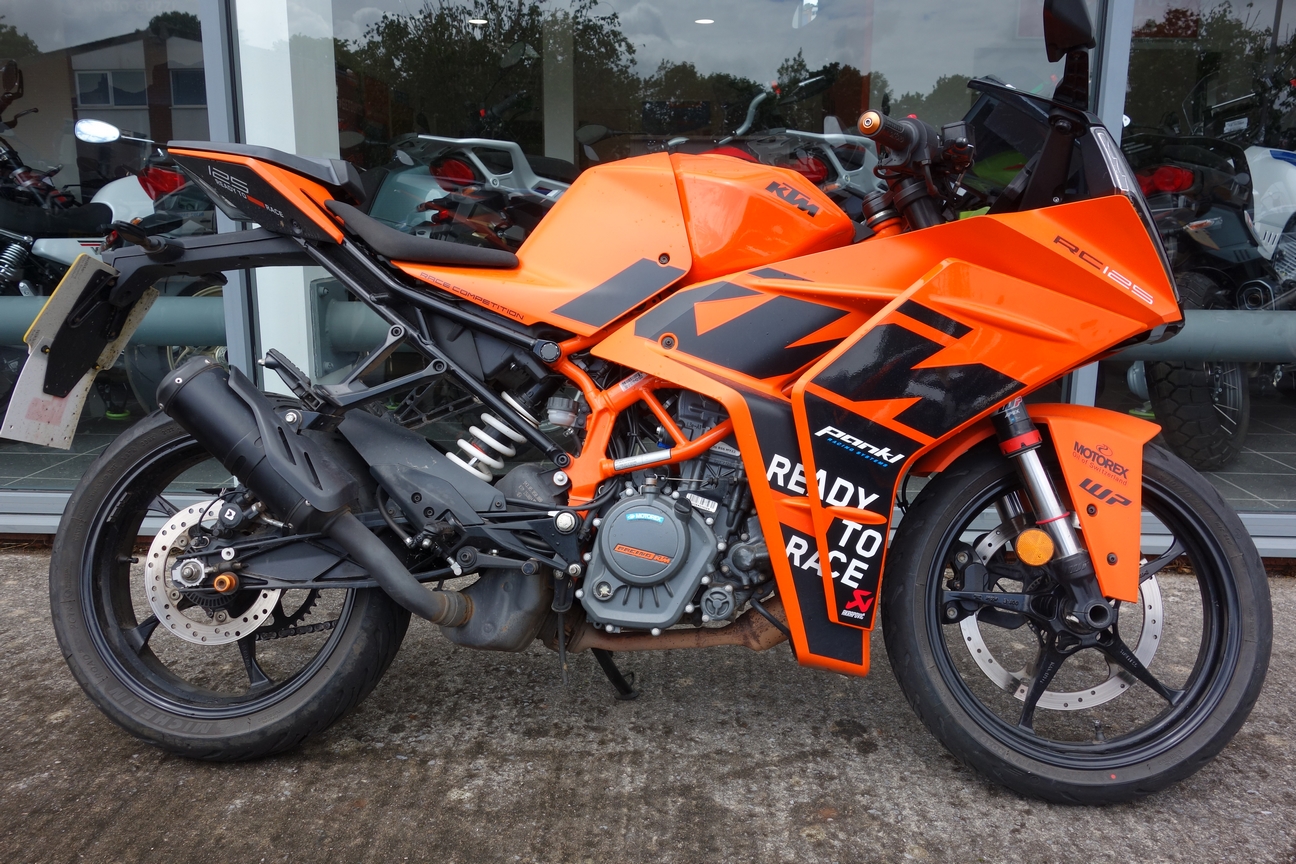 RC 125 (23 MY)