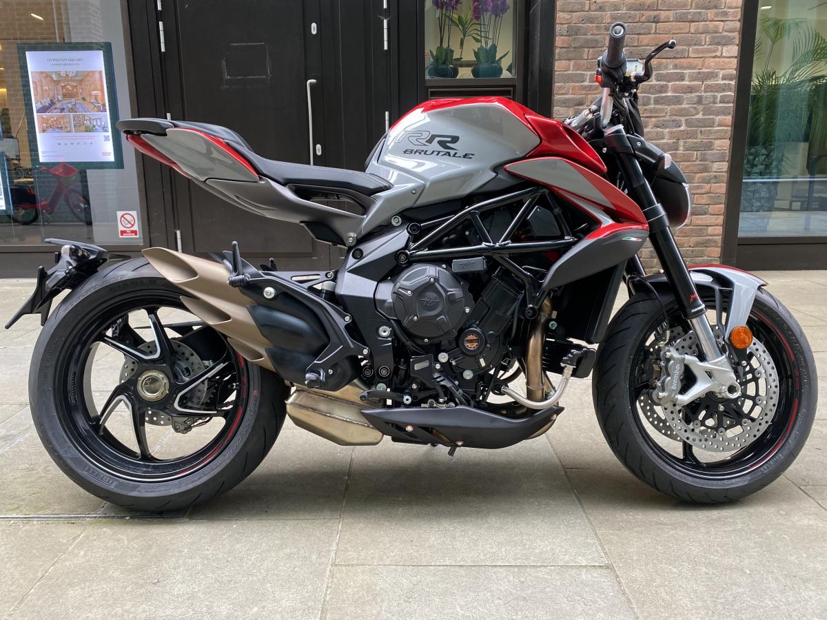 0000 MV AGUSTA BRUTLAE RR 800