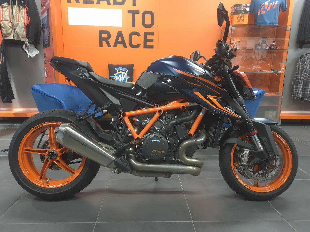 2023 KTM 1290 SUPERDUKE R