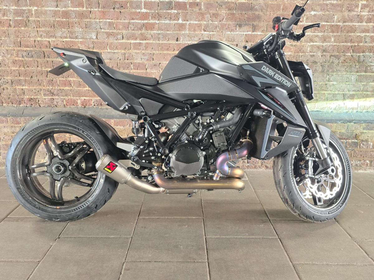 0000 KTM 1390 Superduke R Evo DMC Moto Birmingham
