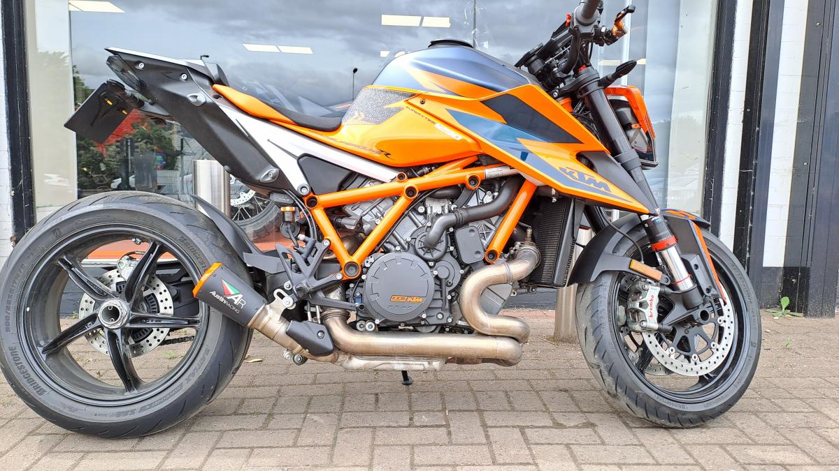 2020 KTM  1290 SUPERDUKE R 20