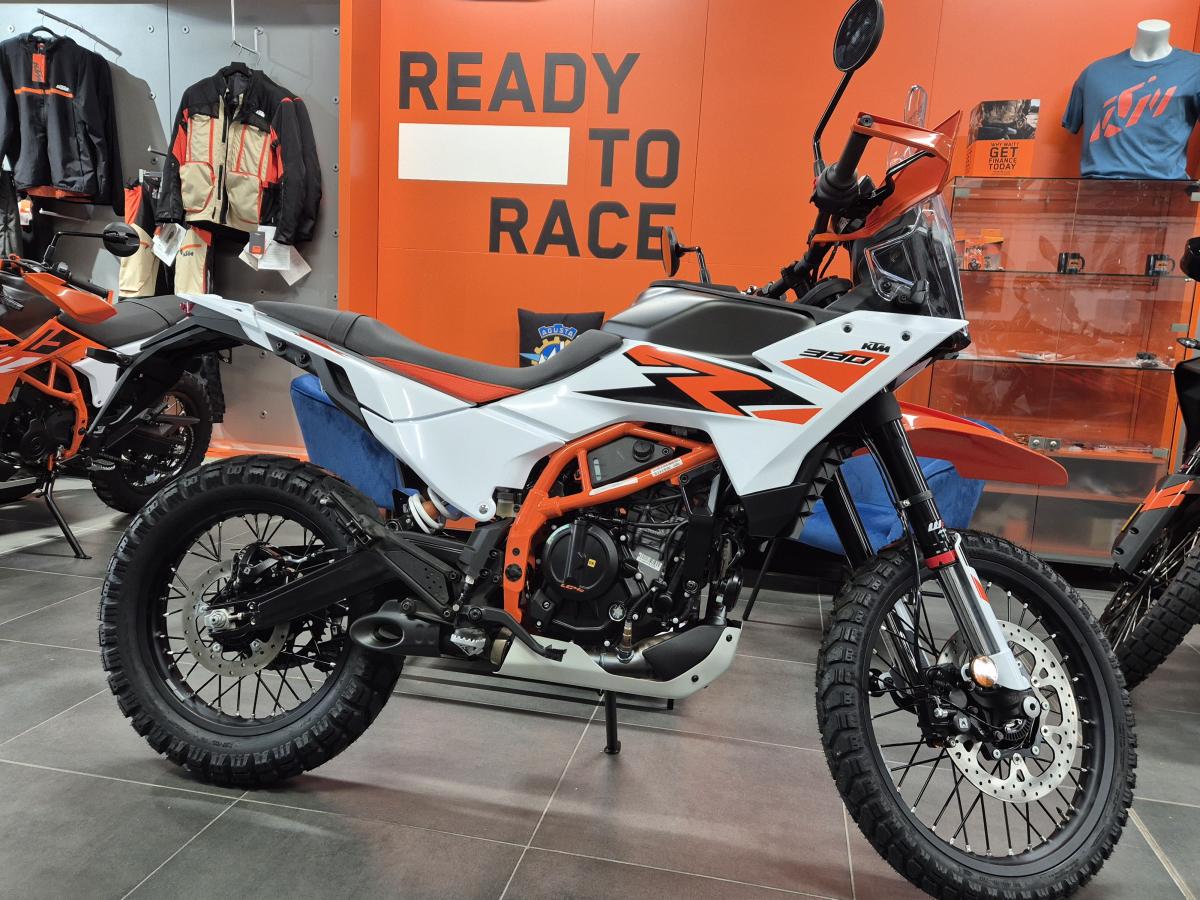 0000 KTM 390 Adventure R