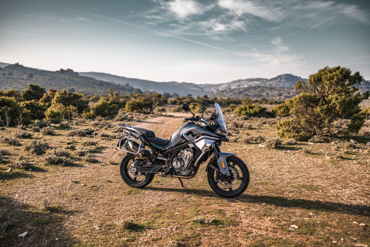 2026 CF MOTO NEBULA BLACK