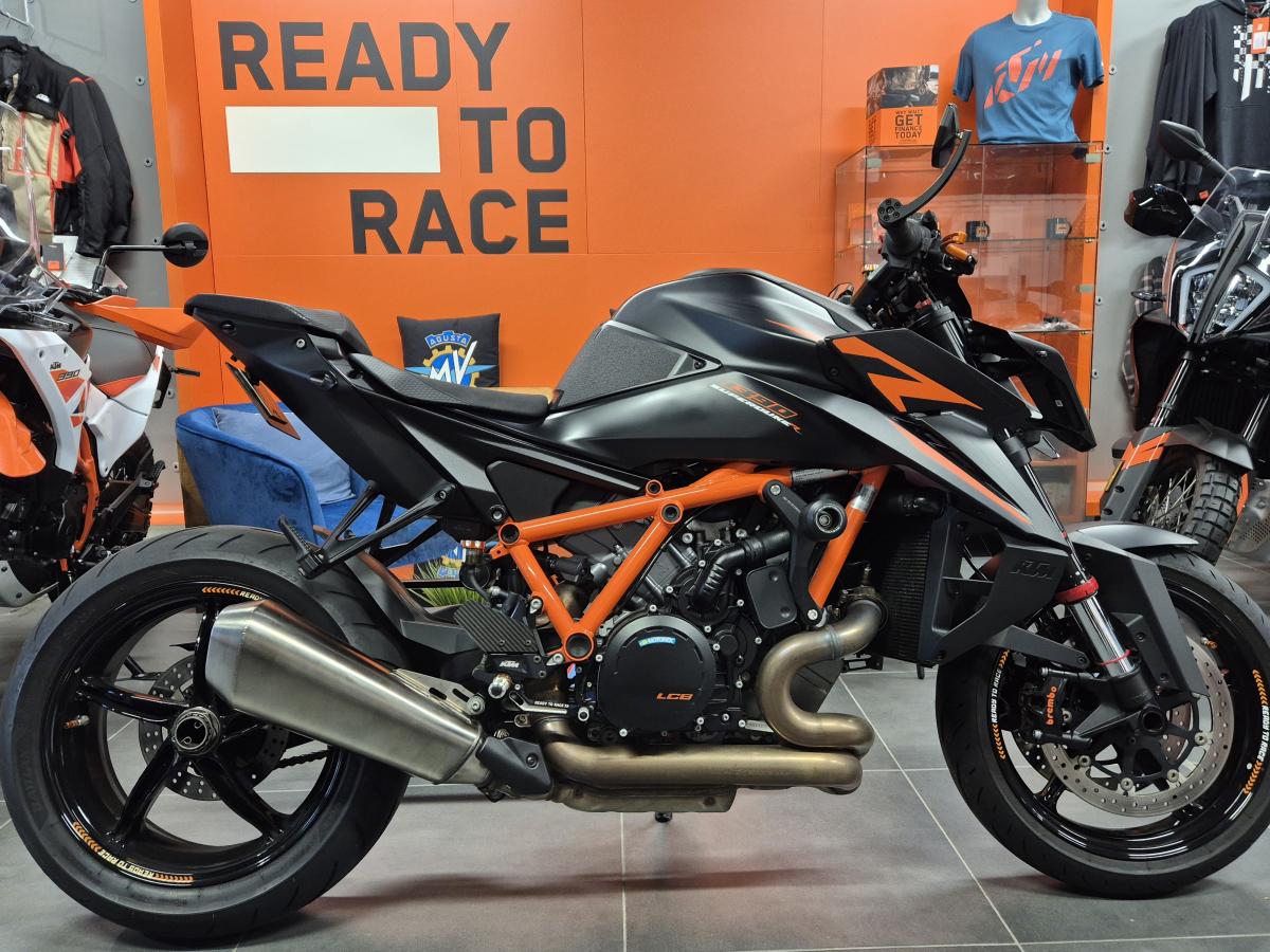 2024 KTM KTM 1390 SUPERDUKE R 24