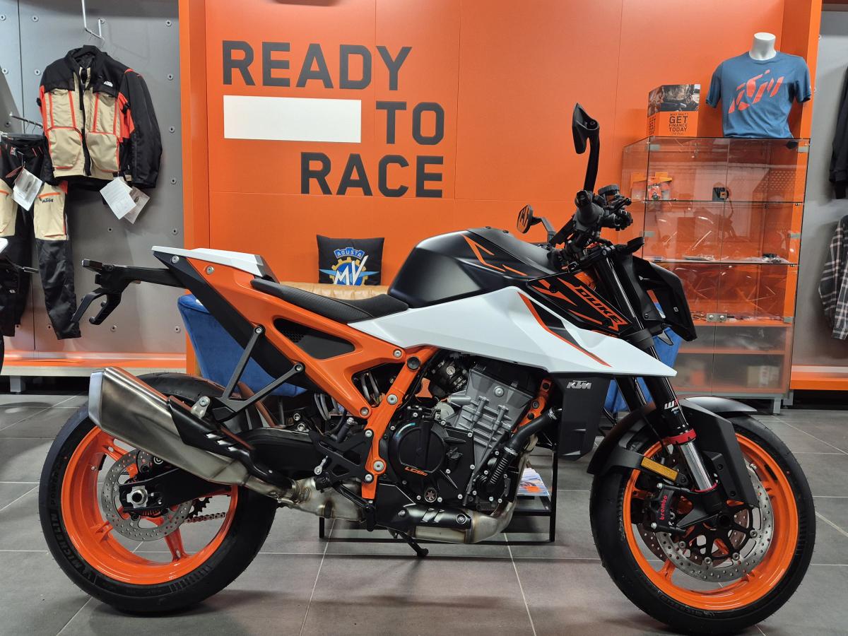 0000 KTM 990 DUKE R