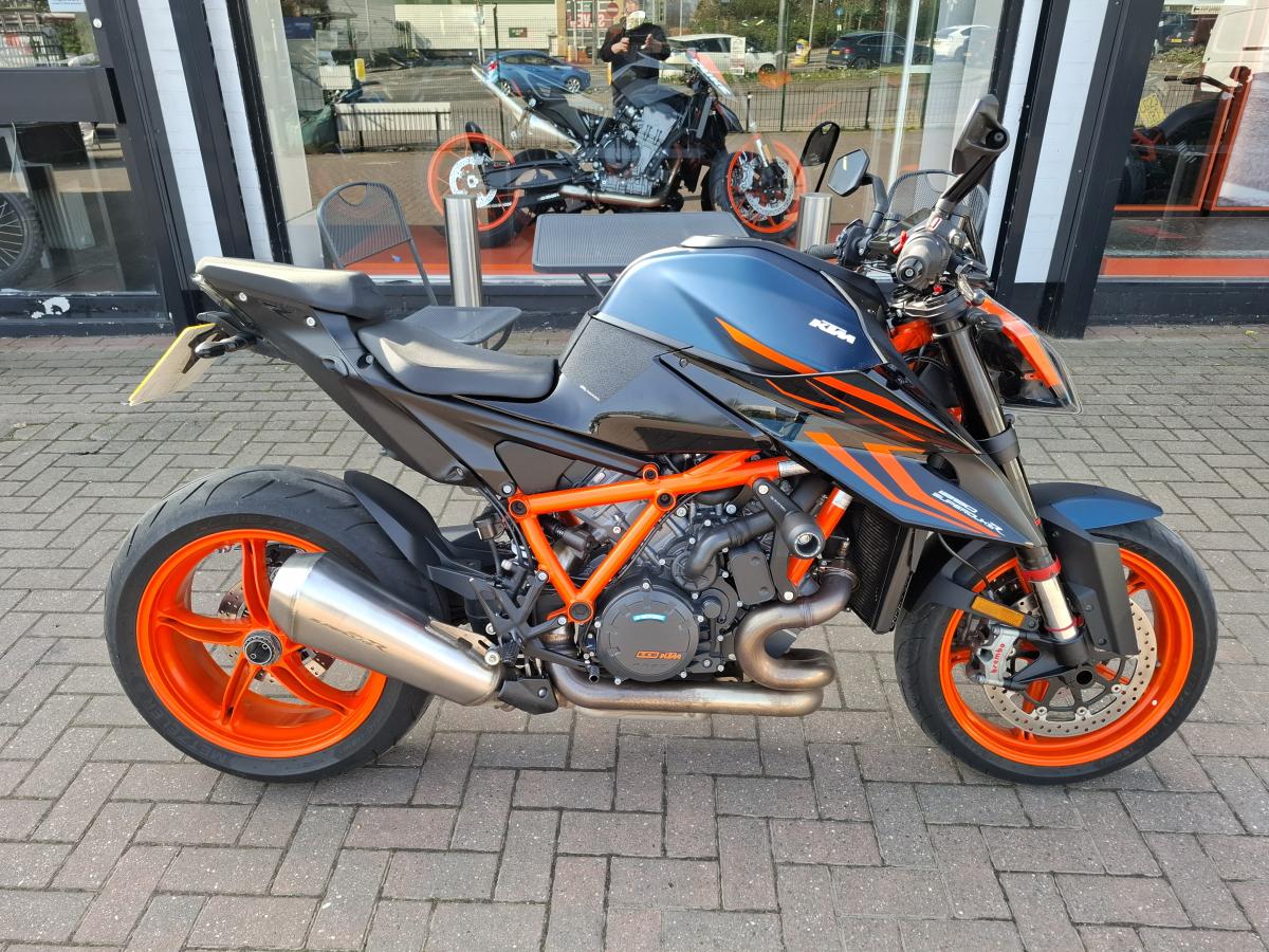 2023 KTM KTM 1290 SUPERDUKE R 2023 KTM KTM 1290 SUPERDUKE R
