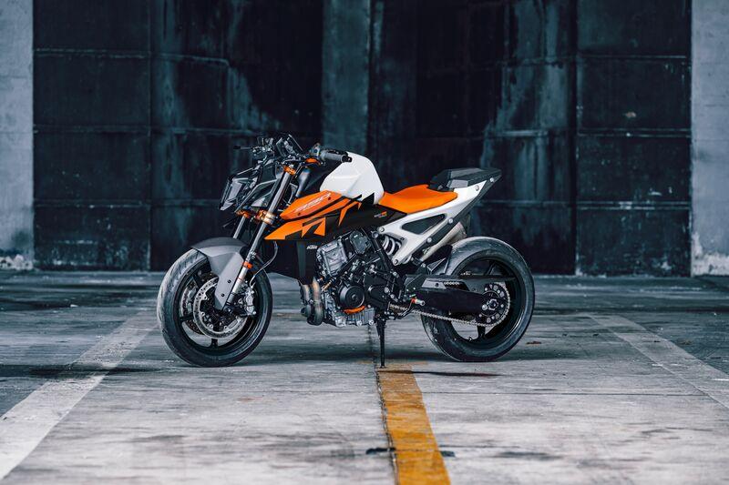 0000 KTM KTM 990 DUKE