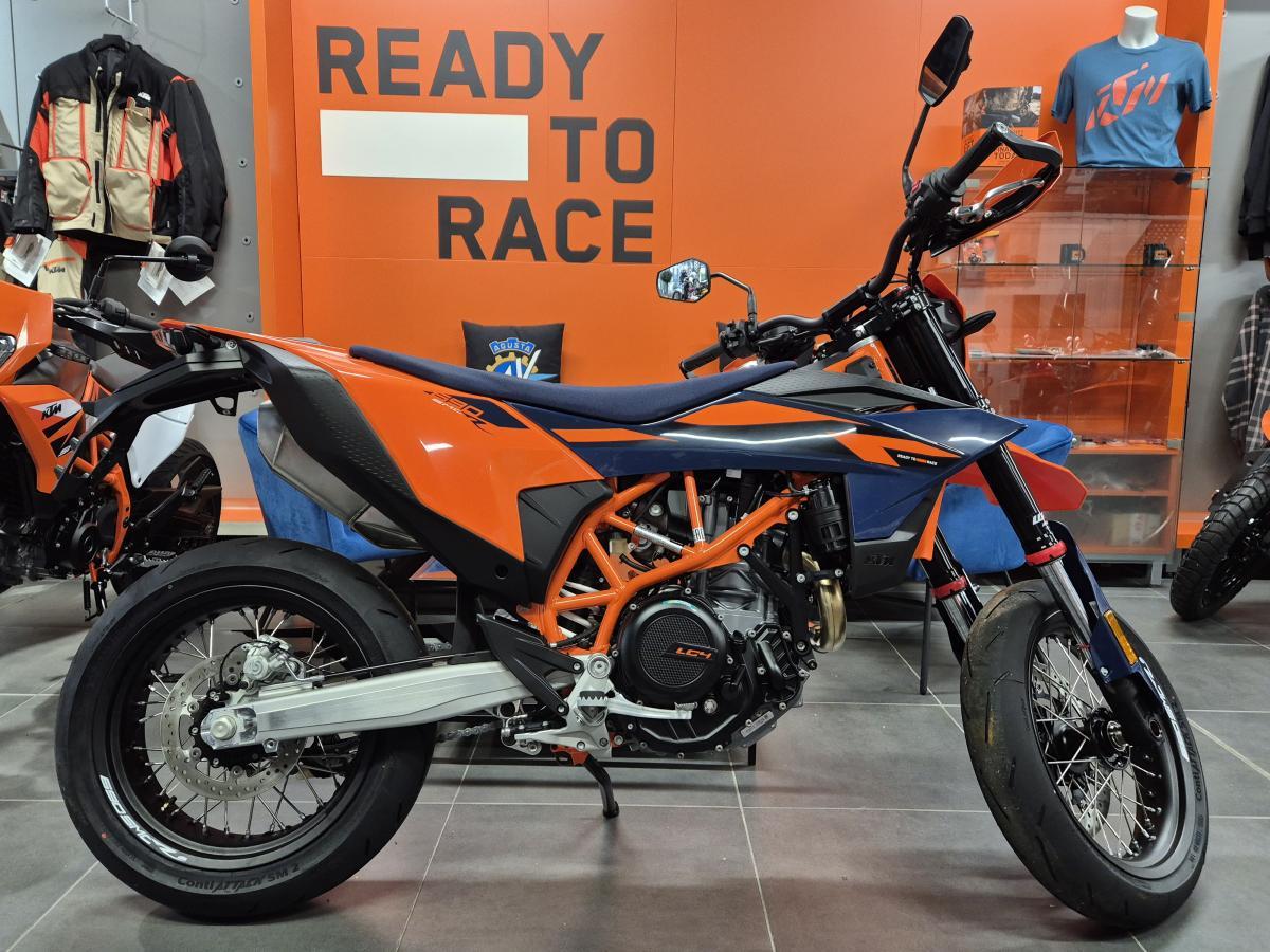 0000 KTM KTM 690 SMC R 0000 KTM KTM 690 SMC R