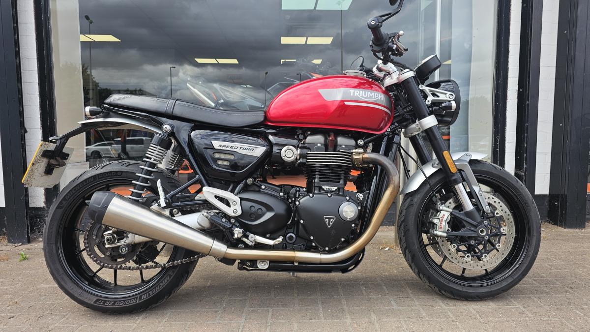 2021 Triumph SPEED TWIN 1200 2021 Triumph SPEED TWIN 1200