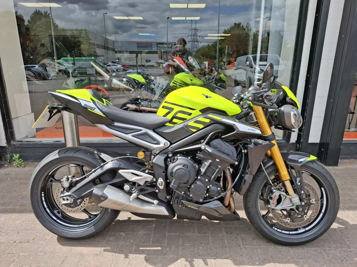 2023 TRIUMPH STREET TRIPLE RS