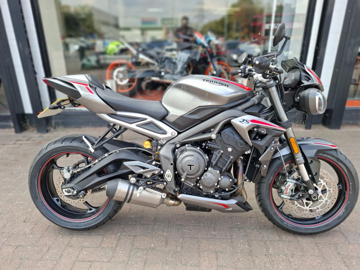 2020 TRIUMPH STREET TRIPLE RS 765